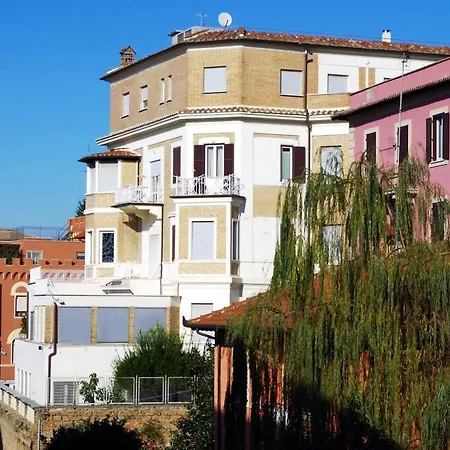 Welcoming To Vatican Appartement *
